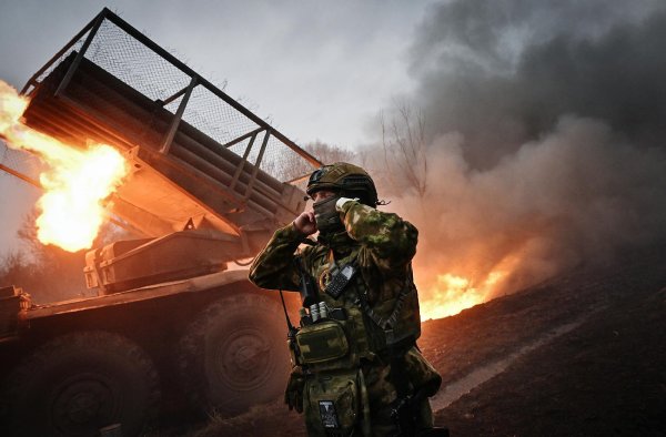 鑫恒盈配资 乌称遭俄袭击，一处能源设施损毁严重！波兰：拦截俄侦察机！外媒：乌连续三晚用无人机袭击莫斯科